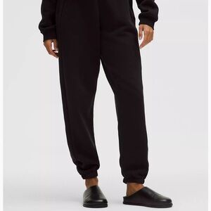 Scuba Mid-Rise Oversized Jogger Pants